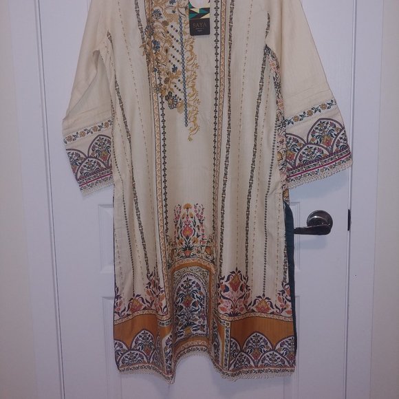 Saya Linen Shirt - Picture 2 of 2